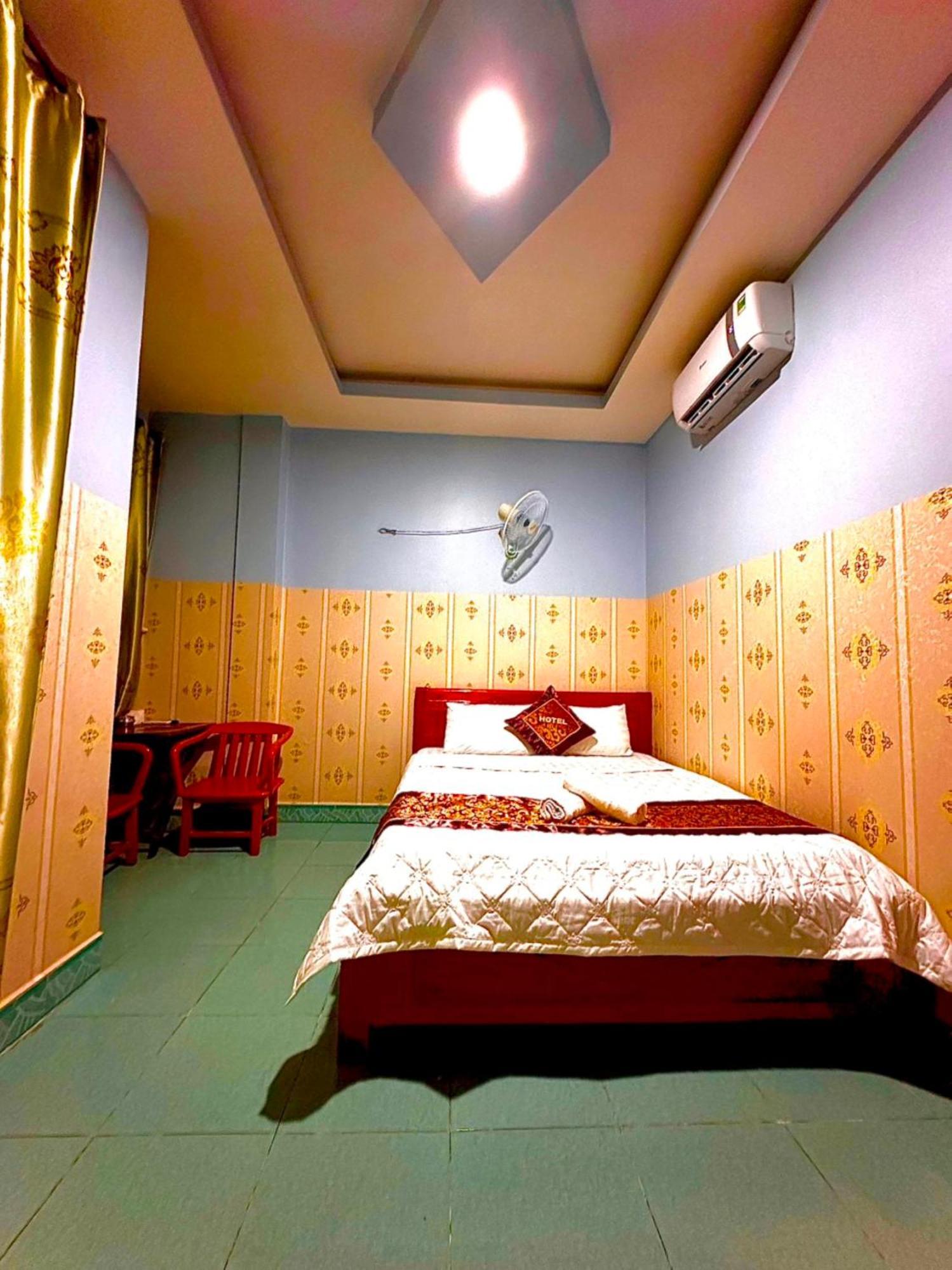 Nhu Quynh Hotel Hcm โฮจิมินห์ซิตี้ ภายนอก รูปภาพ